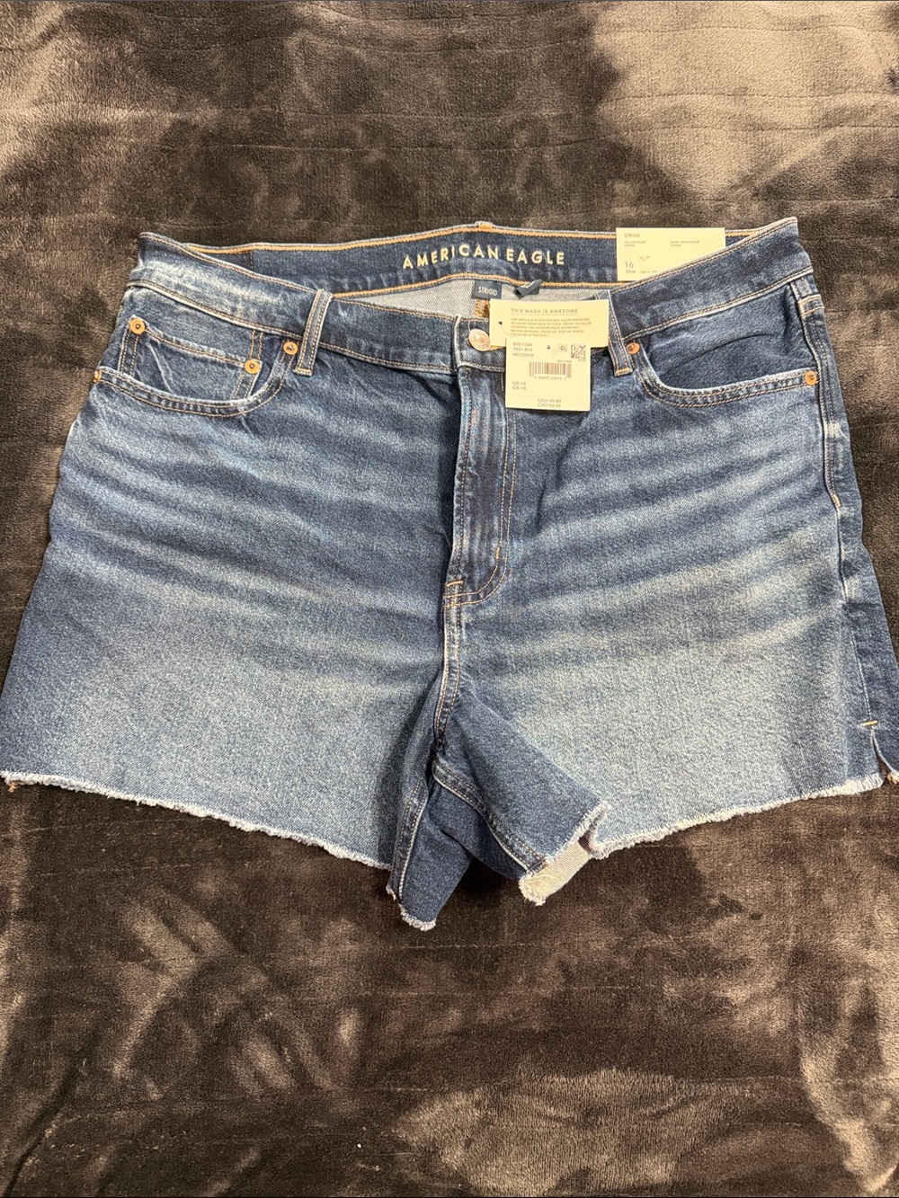 NWT American Eagle Relaxed Short Super High Rise Size 16